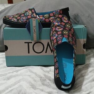 TOMS